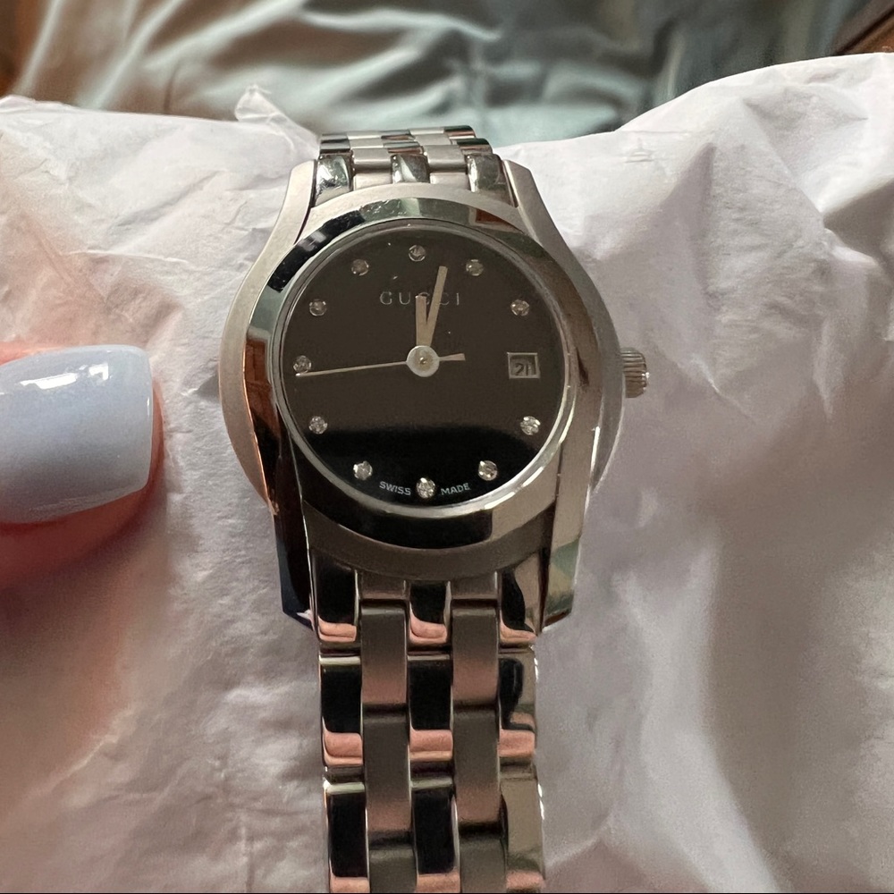 ⭐️ YEAR END SALE ⭐️ GUCCI DIAMOND WATCH - Picture 10 of 14